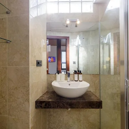 Autor By Caleta Homes * Malaga